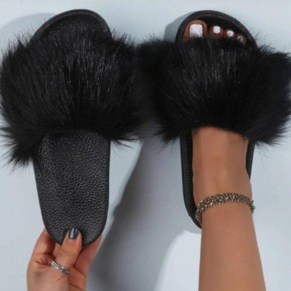 faux fur slides - Picture 2 of 2
